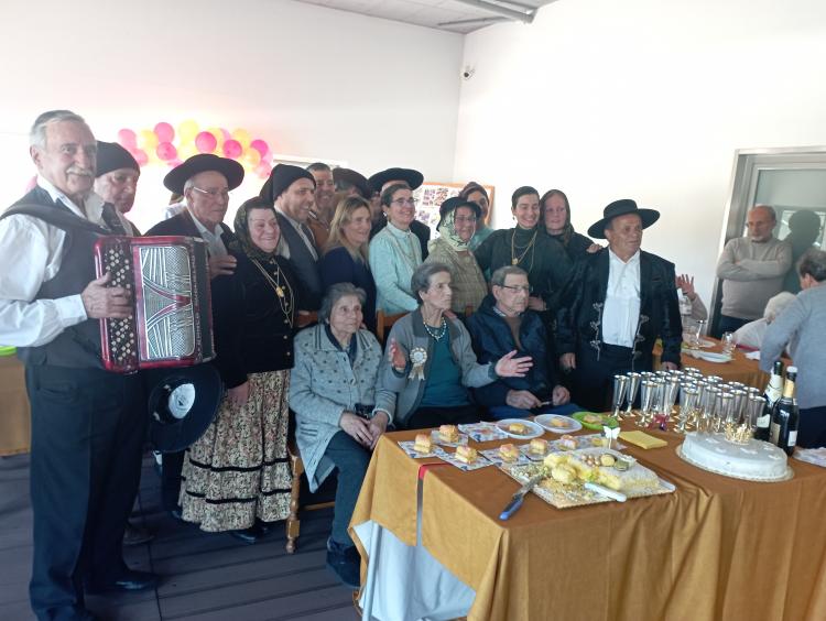 Cem anos de vida  D. Narcisa Sousa